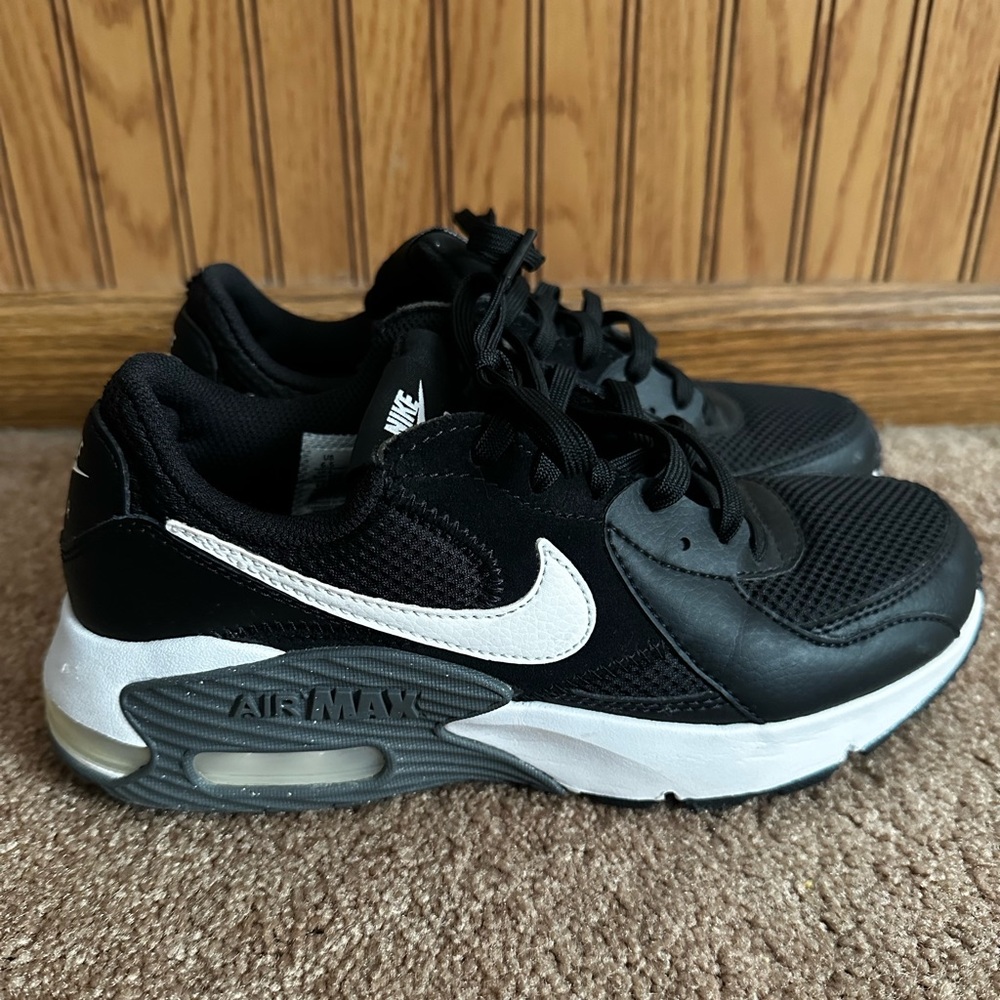 Women’s Nike Air Max Excee